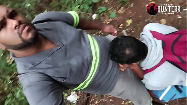 Putaria No Parque, Colocando O Puto Pra Chupar 3 thumbnail