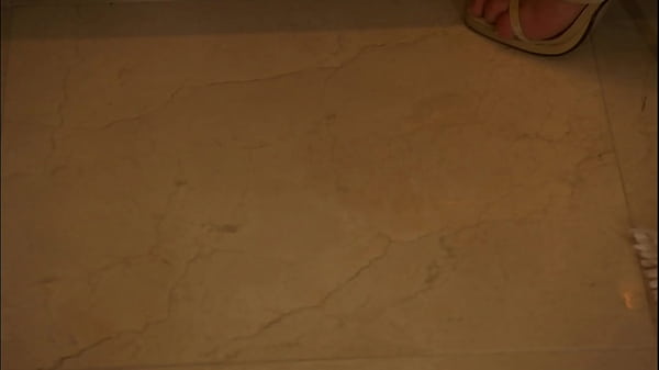 Play MP4 - Layla Jade Penetrates Monica Mayhem With A Vibrator