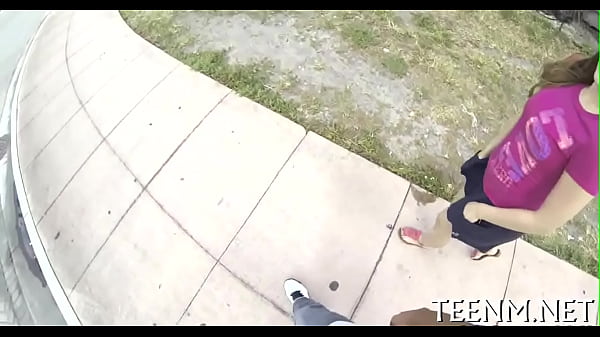 Babe courtney loxx is engulfing_rod for_cash