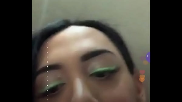 Alexa dando una mamada suculenta 