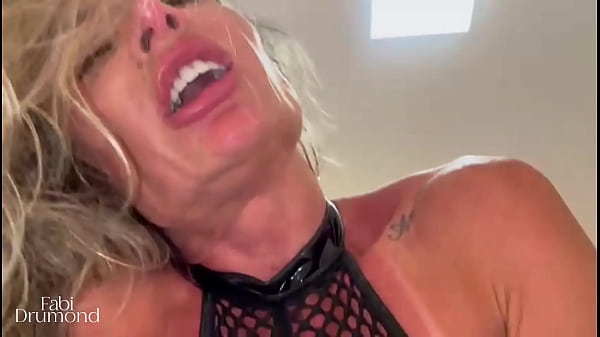 Nonton Milf Brasileira Do Clit&oacute;ris Grande Deixa O Eletricista Comer Seu Cu E Sua Buceta &ndash; Fabi Drumond thumbnail