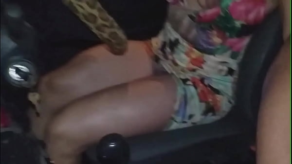 Peguei carona com uma motorista_ousadas * Joao O Safado * Bianca Naldy