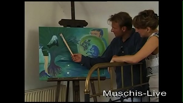 Play MP4 - She bothers while painting and gets fucked