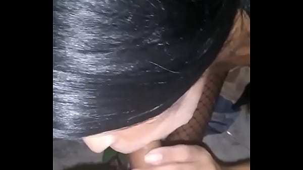 Chupando um belo cassete 