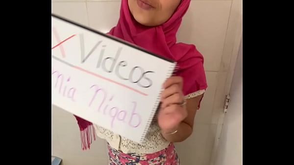 Me presento, soy Mia Niqab 