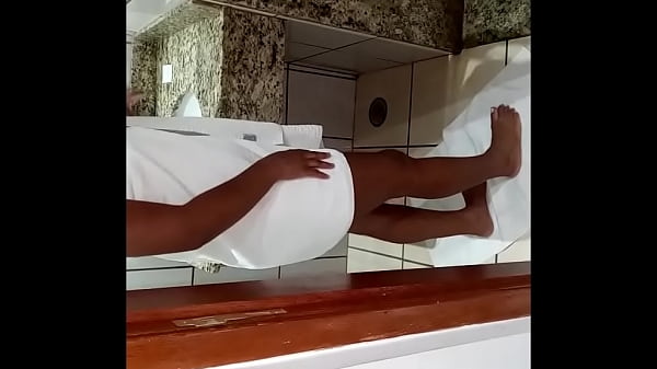 Play MP4 - Estava com tesao e vontade  invadi o quarto do meu visinha e ofereci minha bucetinha