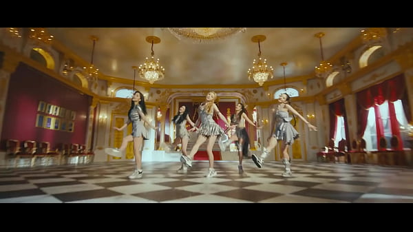 Lua y manu tienen rico sexo en zapatillas y quitan las ganas que ten&iacute;an dentro cantando una melodiosa canci&oacute;n klab entertainment