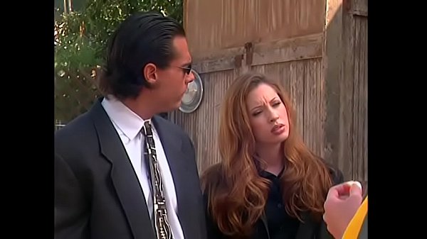 Play MP4 - FBI agent redhaired beauty Gwen Summers who tries to overcome aftereffects of Nymph fever virus which she came through some months ago needs to interview importatant witness on gas station