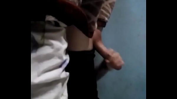 Play MP4 - Mi prima me calienta por chat y termino masturbandome