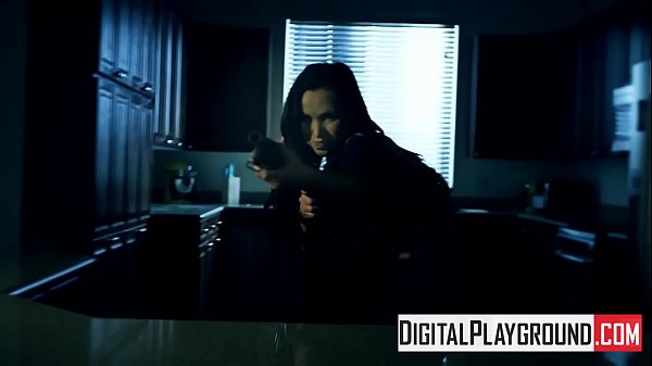 Play MP4 - DigitalPlayGround - Mr and Mrs Benz