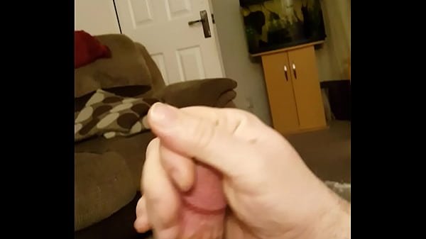 Sucking Whilst Being Wanked thumbnail