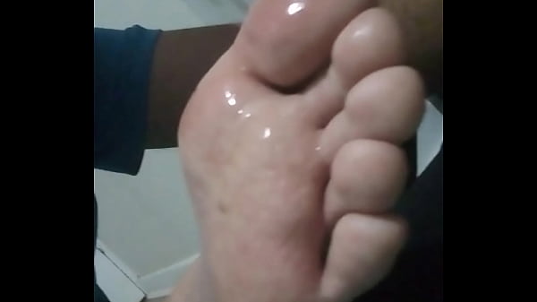 Play MP4 - LAMI&Eacute;NDOME MIS PLANTAS DE LOS PIES