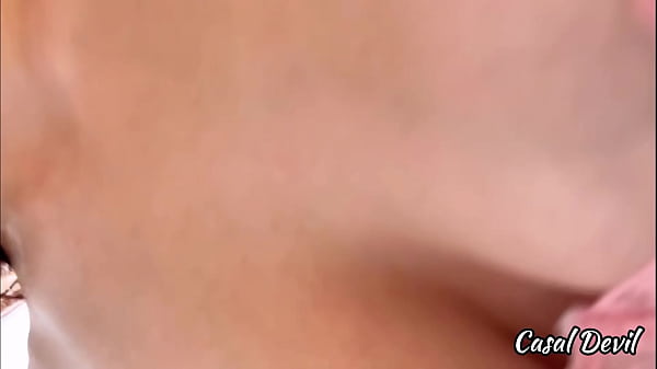 Nonton A Mo&ccedil;a Do Quarto Ao Lado Do Hotel Bateu Na Minha Porta thumbnail