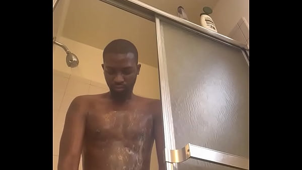 Play MP4 - Bbc solo in the shower