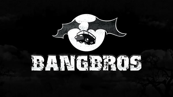 Aaliyah grey shakes that ass on a raw cock 