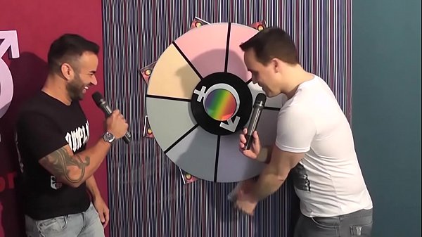 Confira a participa&ccedil;&atilde;o do Pornstar Brenno Santiago no PapoMix 