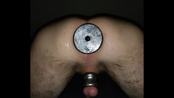 Fisting a bi czech guy