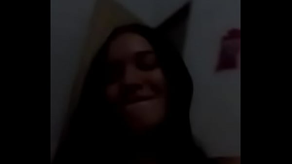 Novinha gostosa peit&atilde;o 