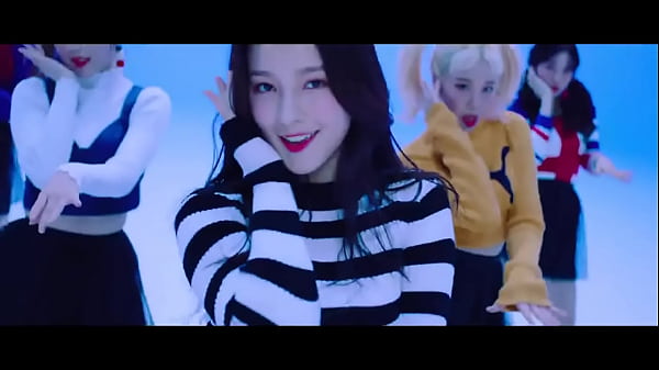 소년 cums 및 바보 그리고 그의 정액을 핥는 