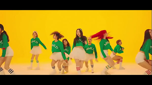 소년 cums 및 바보 그리고 그의 정액을 핥는 