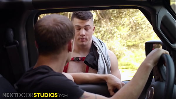 Play MP4 - NextDoorStudios - Justin Matthews Pounds Ripped & Shirtless Hitchhiker