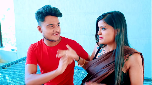 Play MP4 - Newly married Bhabhi seduce by her naughty devar on the bed