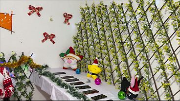 Nonton Xmas Gift: She Didn't Have Cash For The New Phone - Store Fantasy Pov thumbnail