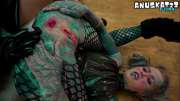 Play MP4 - Goth Lesbian Latex Duet&colon; Fisting&comma; Squirt Fun&comma; and Anal Gapes