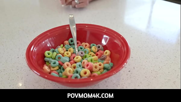 PovMom4K Hot Stepmom Aila Donovan BlowsHer STEPSON