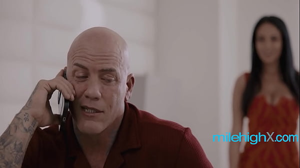 A spontaneous and intense hardcore hookup 