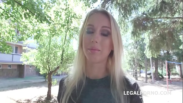 Play MP4 - Inside Kira Thorn&comma; Discovers who she really is 5on1 DP & DAP