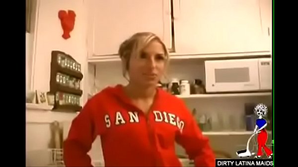 Play MP4 - Empregada gostosa