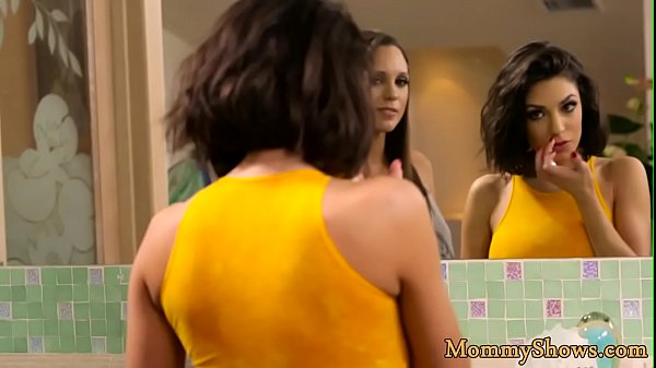 Milf seducing stepdaughters pussy with babe 