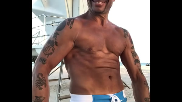 BEACH BODY PORN STAR MAXXX LOADZ