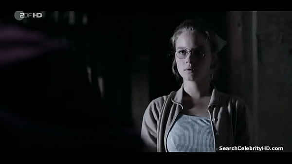 Sonja Gerhardt KuDamm 56S01E02_2016