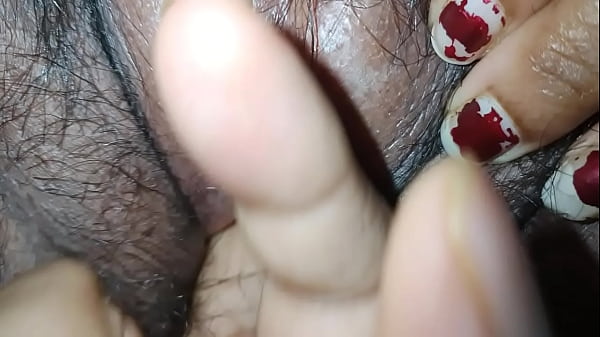 Play MP4 - Famous Desi Girl Simran Getting Enjoyed and Sucking