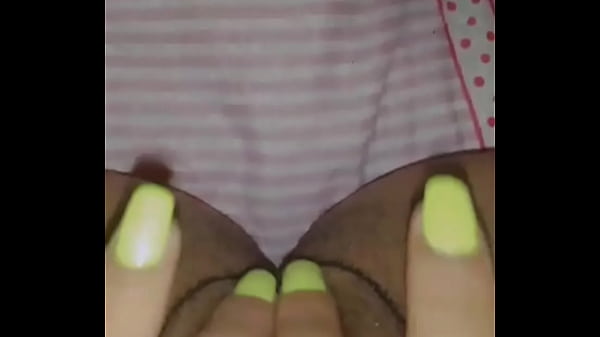 Vecina caliente me env&iacute_a por whatsapp