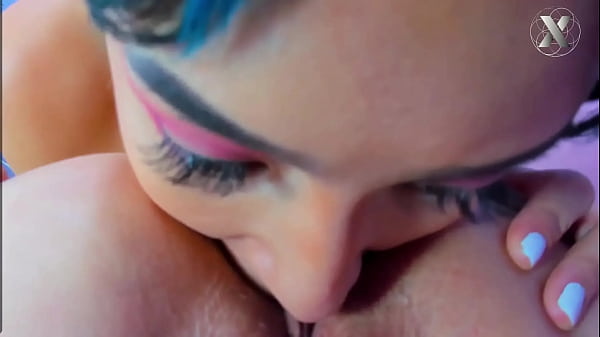 Play MP4 - My friend loves that I suck her ass very rich