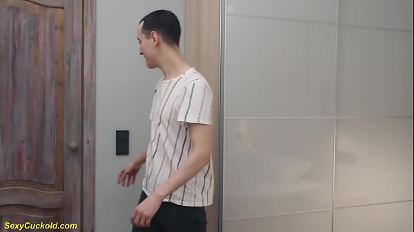 Play MP4 - milf gets rough cuckold anus stretched