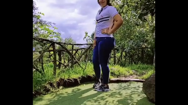 Delicia bunduda de_calça_jeans