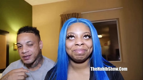 she so damm thick n sexy_phat booty ebony queen_big nie_moneyy