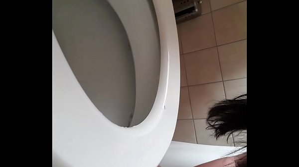 Play MP4 - Toilet slut licking toilet after she pissed on it