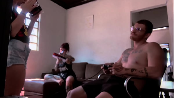 Bastidores Da Grava&ccedil;&atilde;o Chupando O Carmona Jogando Video Game thumbnail