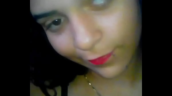 Play MP4 - Ni&ntilde;a caliente en busca de dinero