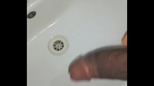 Play MP4 - Curvy Black Dick