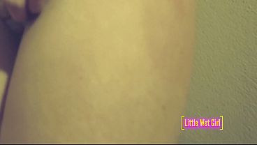 The girl is desperate the pee escapes him and pisses himself in the shorts outside full sex tape