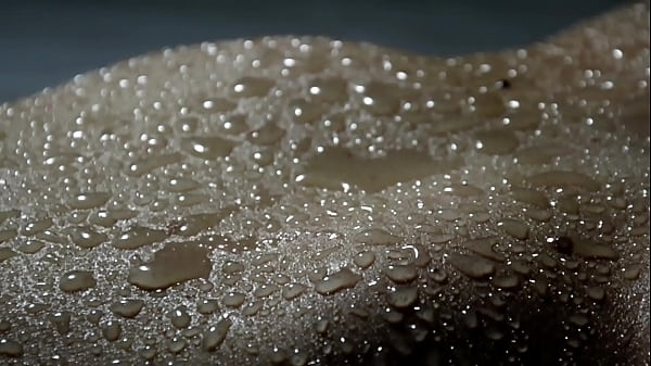 Ela ainda esta com medo de mostrar tudo quem vai querer 