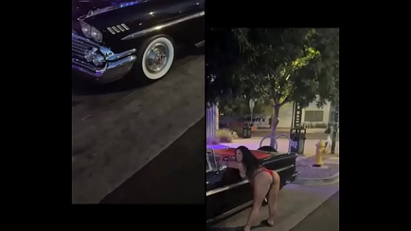 Play MP4 - Naked on the streets of Phoenix&excl;