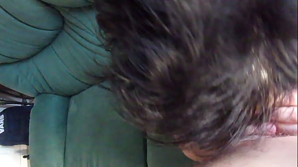 Play MP4 - Grosse pouffiasse du centre &semi;-&rpar;