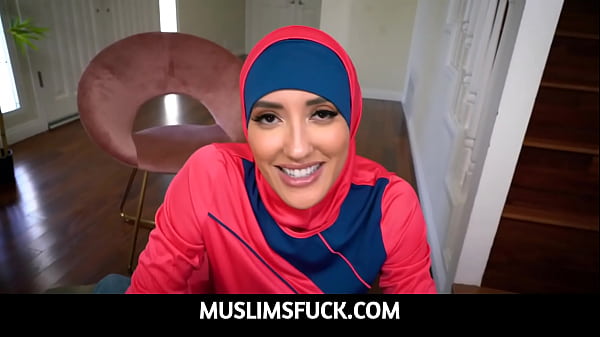 MuslimsFuck Hijab Wearing HottieFucks Landlord_To Pay The Rent_Chloe Amour